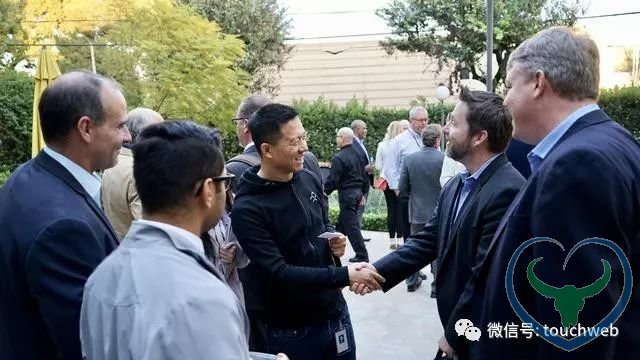 贾跃亭亮相FF供应商峰会:我们已成功完成股权融资