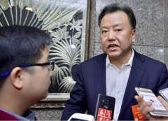三会副主席亮相！热议注册制推出 退市投资者赔